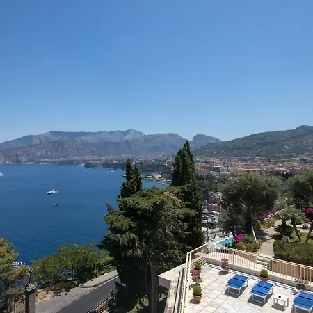 Hotell Miramare 4*
