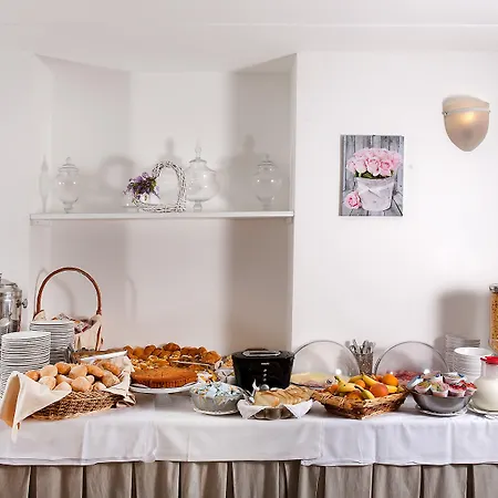 Miramare מלון סורנטו