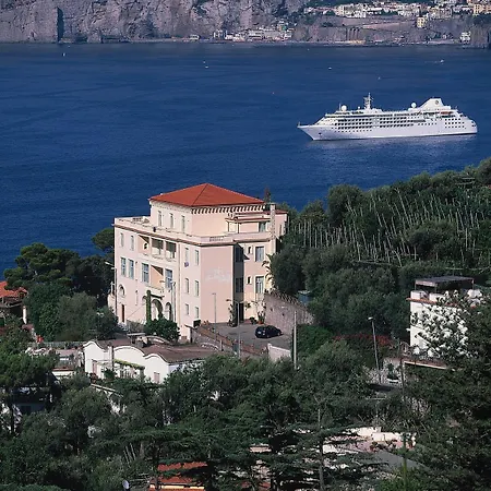 Hotell Miramare 4*