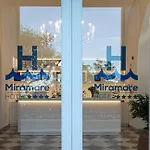 Ξενοδοχείο Miramare 4*